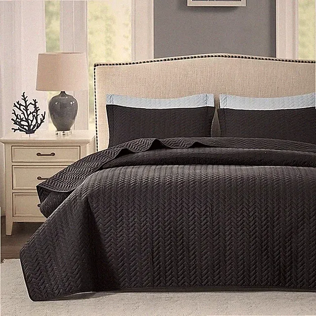 Oversized King Quilt Set Chevron Pattern Lightweight All Season Bedding Coverlet