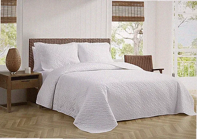 Queen Quilt Set Soft Bedding with Matching Shams Comfy Bedspread WHITE Bedding