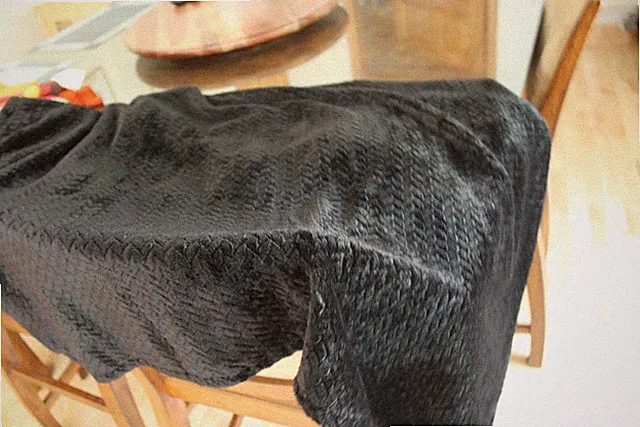 Throw Blanket Black Chevron Pattern Soft 100% Polyester 50" x 60"